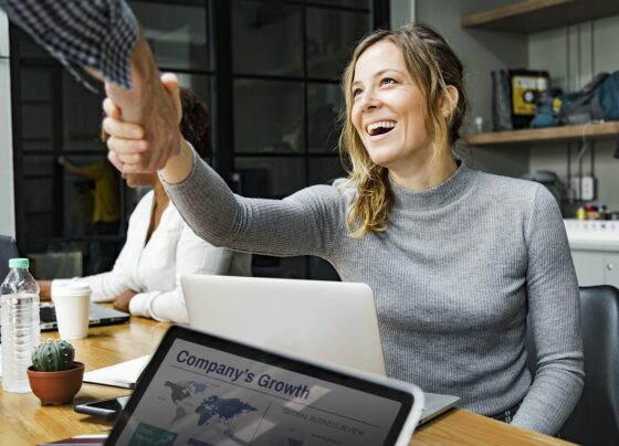 Online Dating and Married Women